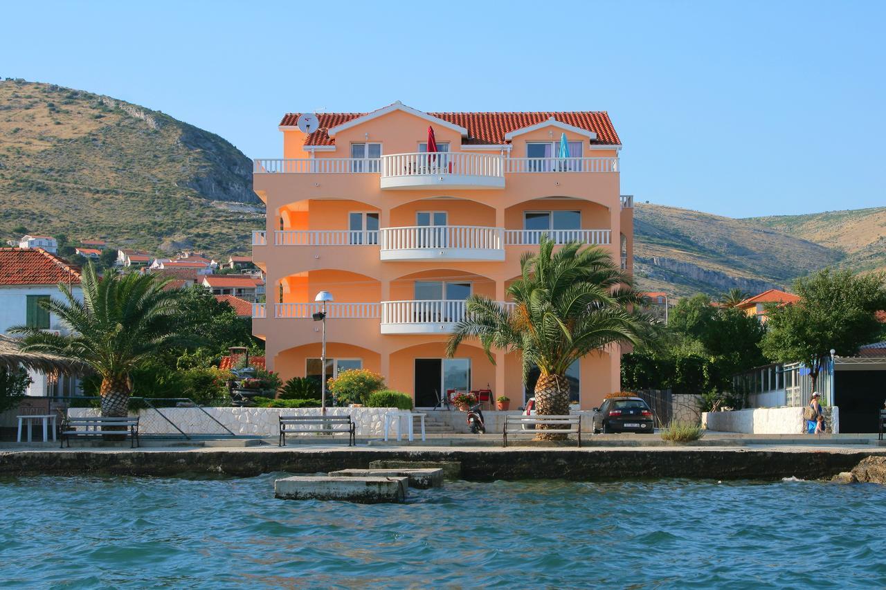 Kaja - Right Next To The Beach Trogir Zewnętrze zdjęcie