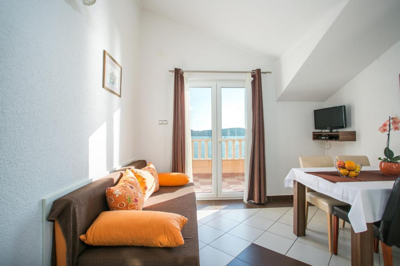 Kaja - Right Next To The Beach Trogir Zewnętrze zdjęcie