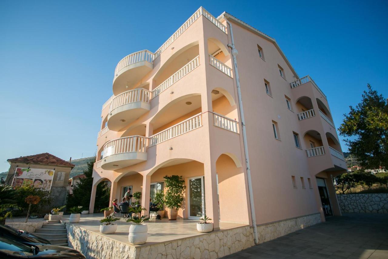 Kaja - Right Next To The Beach Trogir Zewnętrze zdjęcie